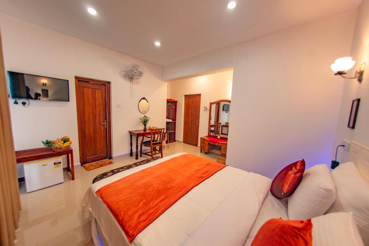 The Castle By Don Louis Hotel Kandy Room photo