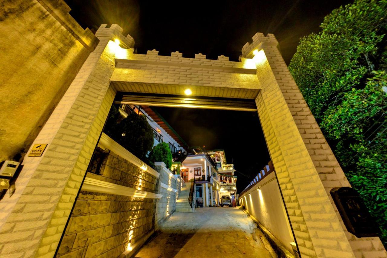 The Castle By Don Louis Hotel Kandy Exterior photo